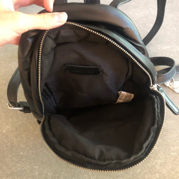 SOLD - Picture 4 of 4